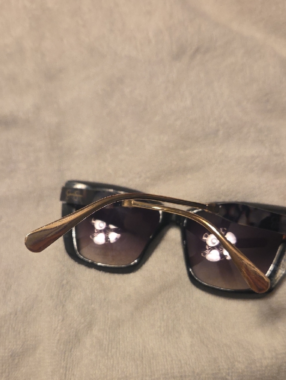 Jessica Simpson Black Oversized Square Sunglasses with Gradient Lenses #2 - Picture 3 of 4